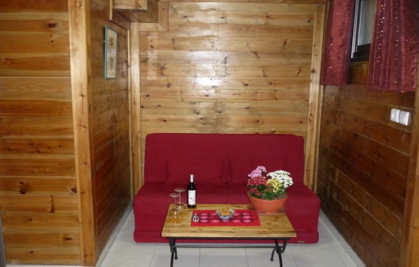 בקתות עדי - ������ �קרית שמונה - ������ ����